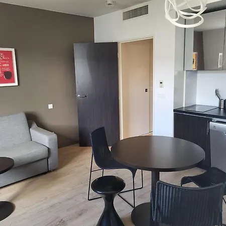 Adagio Val D'europe 3* Σερί